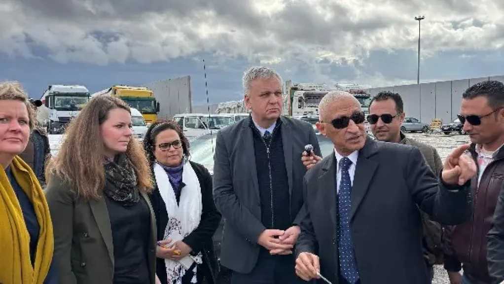 السفير الألماني بالقاهرة يزور معبر رفح الحدودي