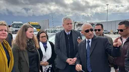 السفير الألماني بالقاهرة يزور معبر رفح الحدودي