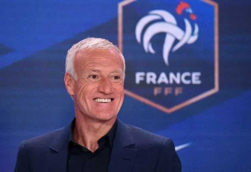 ديشامب: الحديث عن زيدان لا يخدم استعدادات فرنسا لكأس العالم.. وخلافة المنتخب لا تزعجني