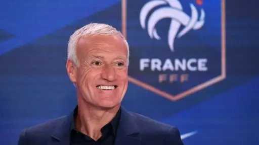 ديشامب: الحديث عن زيدان لا يخدم استعدادات فرنسا لكأس العالم.. وخلافة المنتخب لا تزعجني