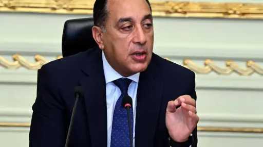 من ترشيد الوقود إلى العمل عن بُعد.. الحكومة تعلن حزمة قرارات لمواجهة تحديات الطاقة وتداعيات الحرب