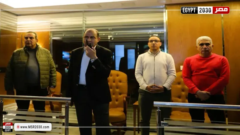 محافظ المنيا يتابع تطبيق قرار غلق المحال