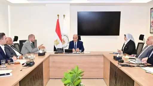 وزير الري يلتقي بعدد من أعضاء مجلس النواب لبحث مطالب أهالي دوائرهم