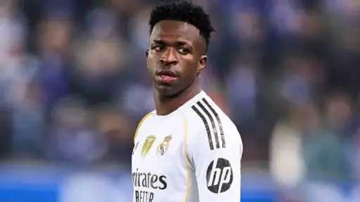 قلق في البرازيل.. إصابة محتملة تهدد فينيسيوس قبل وديات كرواتيا