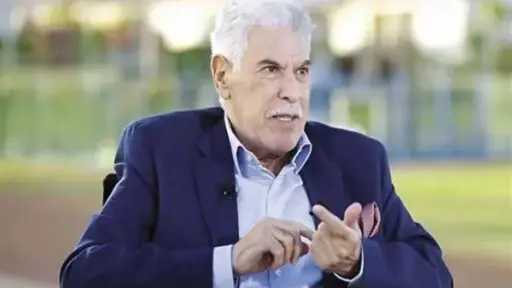 حسن شحاتة: سعيد بلقاء نجوم الجيل الذهبي.. وشكر... حسن شحاتة: سعيد بلقاء نجوم الجيل الذهبي.. وشكر خاص للصقر