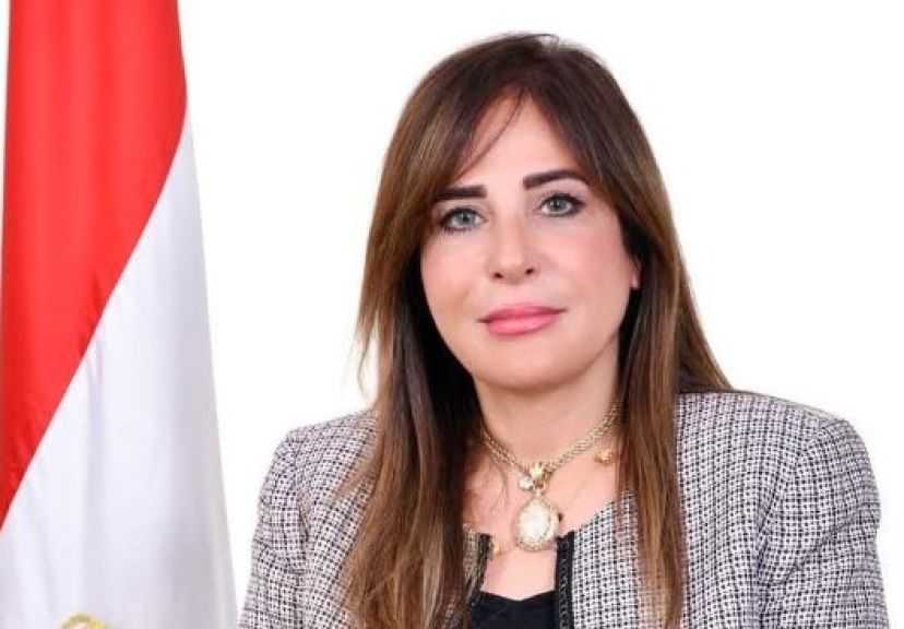 وزيرة الإسكان تتابع مستجدات توفيق الأوضاع بالأراضي المضافة لمدينتي ”العبور الجديدة والشروق”