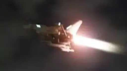 الجيش الإيراني يعلن استهداف معسكر القوات الأمريكية في... الجيش الإيراني يعلن استهداف معسكر القوات الأمريكية في قاعدة الأزرق الأردنية