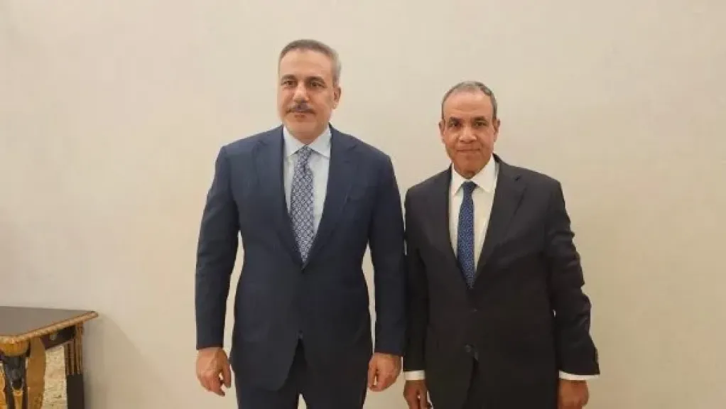 وزير الخارجية ونظيره التركي يبحثان في إسلام أباد العلاقات الثنائية وتنسيق جهود خفض التصعيد