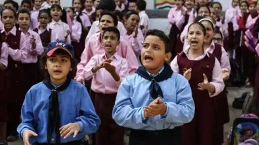 الغياب ممنوع.. المدارس تنفي إلغاء امتحانات شهر مارس اليوم