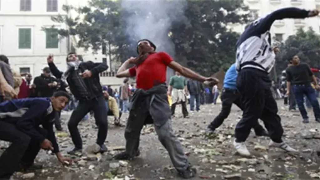 باحث: الإخوان سعت لإنهاك مؤسسات الدولة.. ومصر نجحت في حسم المواجهة