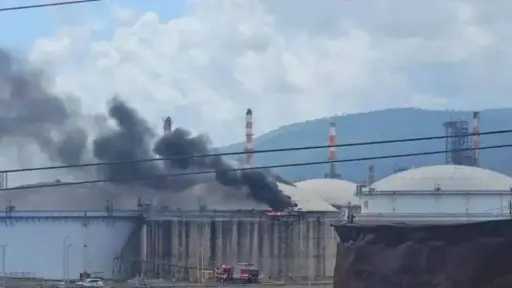 تضرر صهريج وقود ومبنى صناعي في خليج حيفا