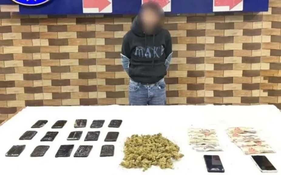 ضبط عاطل يروج لبيع المخدرات عبر مواقع التواصل الاجتماعي بالغربية