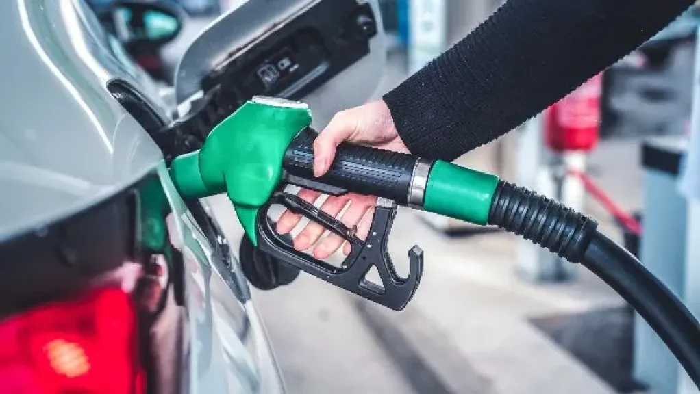 إسرائيل تكتوي بنار الحرب.. زيادة أسعار البنزين إلى 2.5 دولار للتر الواحد