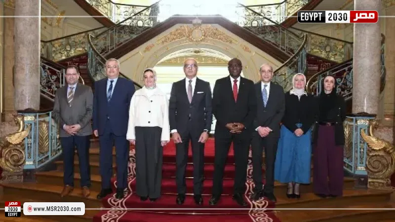 جامعة عين شمس تستقبل وفداً رفيع المستوى من جامعة كارلتون الكندية