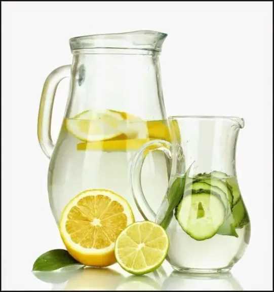 ماذا يحدث لجسمك عند تناول ديتوكس ماء الخيار