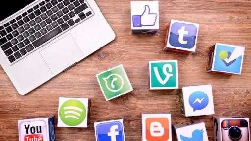 استشاري نفسي يحذر: الكذب الرقمي يغزو السوشيال ميديا ويؤثر على الجهاز المناعي