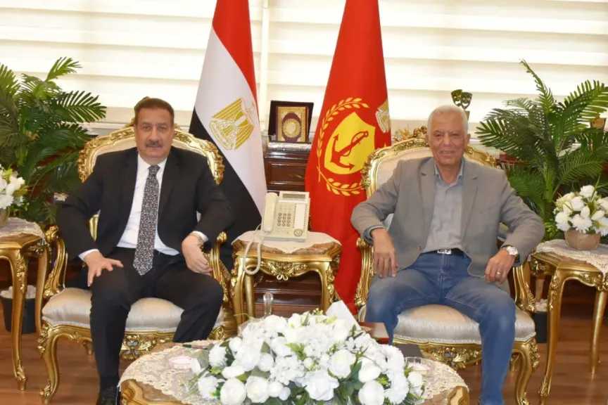 محافظ بورسعيد يستقبل مستشار رئيس مجلس الوزراء للمشروعات القومية لبحث سبل دعم المشروعات التنموية بالمحافظة