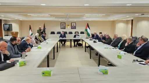 سفارة فلسطين بالقاهرة تبحث مسودة ”الدستور الفلسطيني” في لقاء قانوني وأكاديمي موسّع