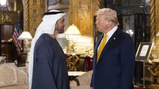 محمد بن زايد وترامب يبحثان تطورات أوضاع المنطقة وتداعياتها الخطيرة على الأمن الإقليمي والدولي