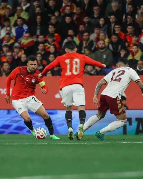 وصول بعثة منتخب مصر إلى القاهرة قادمة من إسبانيا