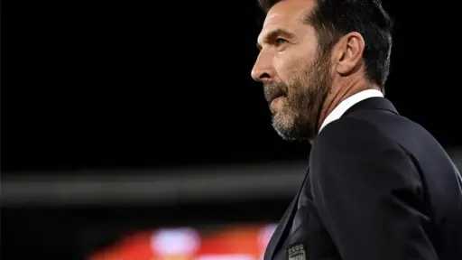 رسميًا.. بوفون يعلن رحيله عن منتخب إيطاليا