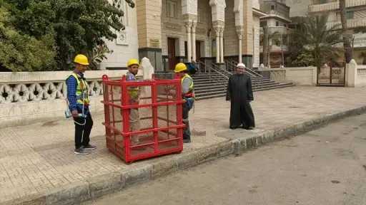 وزير الأوقاف يوجّه بالتعامل مع ميل هلال مئذنة مسجد البحر بدمياط.. والمحافظ يتحرك ميدانيا