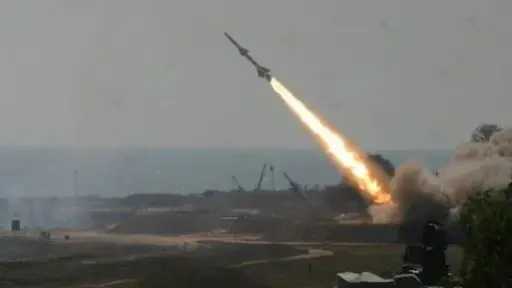 حزب الله يستهدف الأراضي المحتلة بـ 10صواريخ وتفعيل صفارات الإنذار