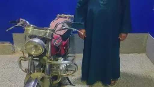 ضبط قائد دراجة نارية حاول دهس طفل عمداً فى قنا