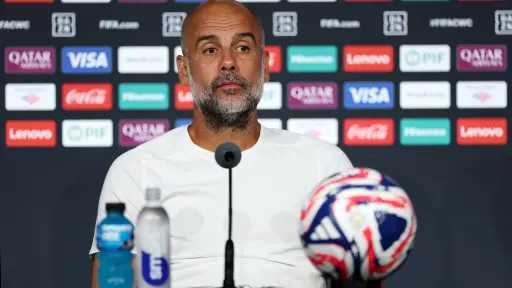 جوارديولا يحسم موقف رودري: نريده مستمرًا.. وريال مدريد إغراء لا يُرفض