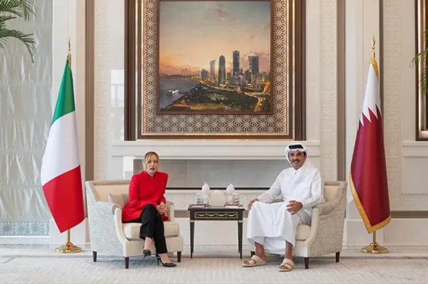 أمير قطر وميلوني يدعوان إلى مسار دبلوماسي لاحتواء أزمة الشرق الأوسط