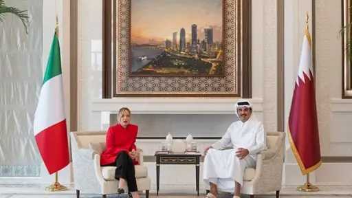 أمير قطر وميلوني يدعوان إلى مسار دبلوماسي لاحتواء أزمة الشرق الأوسط