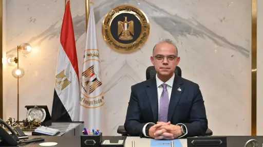 وزير الاسثتمار يكشف أهمية إنشاء المناطق الصناعية بالقرب... وزير الاسثتمار يكشف أهمية إنشاء المناطق الصناعية بالقرب من المدن السكنية