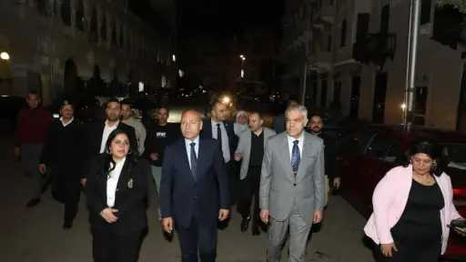 محافظ القاهرة يتابع تنفيذ قرار رئاسة الوزراء بغلق المحال العامة