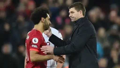 جيرارد: صلاح لن يخون ليفربول ولن ينتقل لتشيلسي أو أرسنال