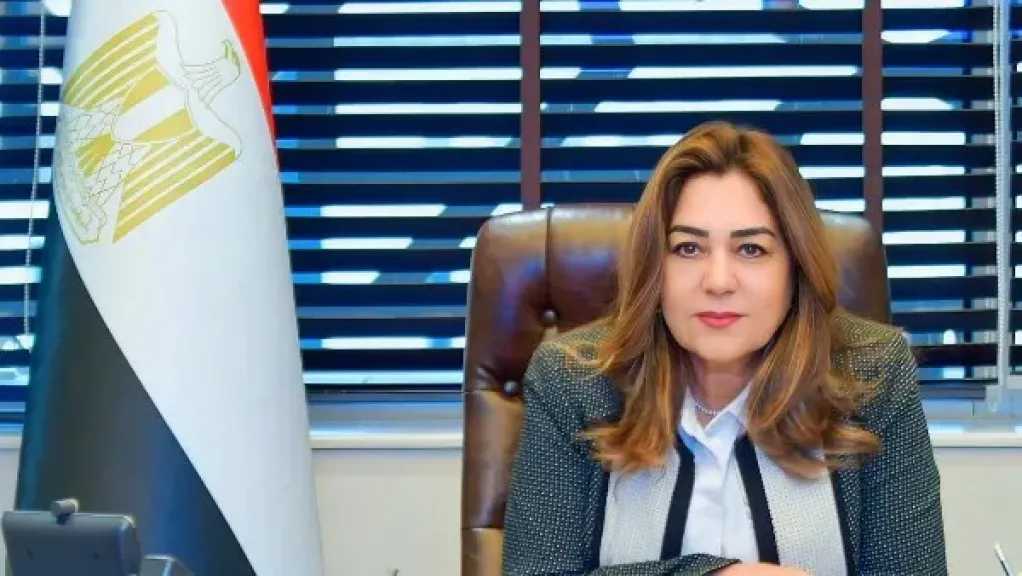 منال عوض تتابع تطبيق قرار العمل عن بعد في أول أيام التنفيذ