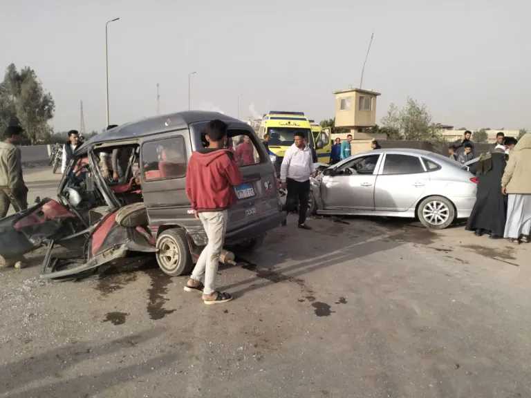 إصابة 5 أشخاص في تصادم 3 سيارات بطريق الخانكة – أبو زعبل بالقليوبية