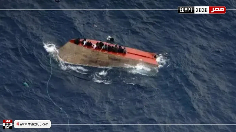 إنقاذ 32 شخصا وفقدان 70 في انقلاب قارب للهجرة غير الشرعية بالبحر المتوسط