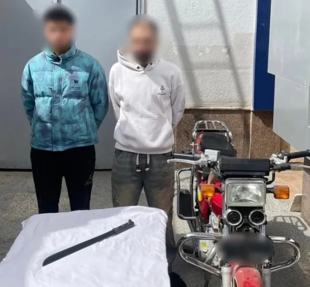المتهمين 