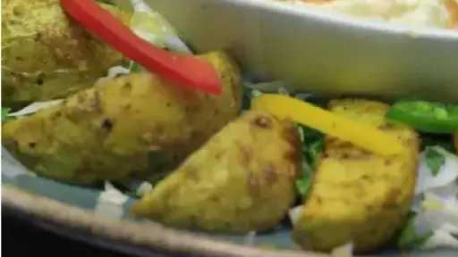 طريقة عمل بطاطس ودجز بخطوات بسيطة طريقة عمل بطاطس ودجز بخطوات بسيطة