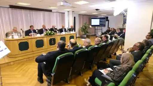 وزير النقل يترأس الجمعية العمومية لشركة الملاحة الوطنية وزير النقل يترأس الجمعية العمومية لشركة الملاحة الوطنية