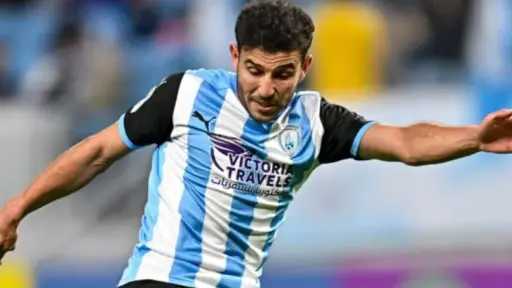 الوكرة يُعلن اختيار حمدي فتحي في التشكيل المثالي  للدوري القطري لشهري فبراير ومارس