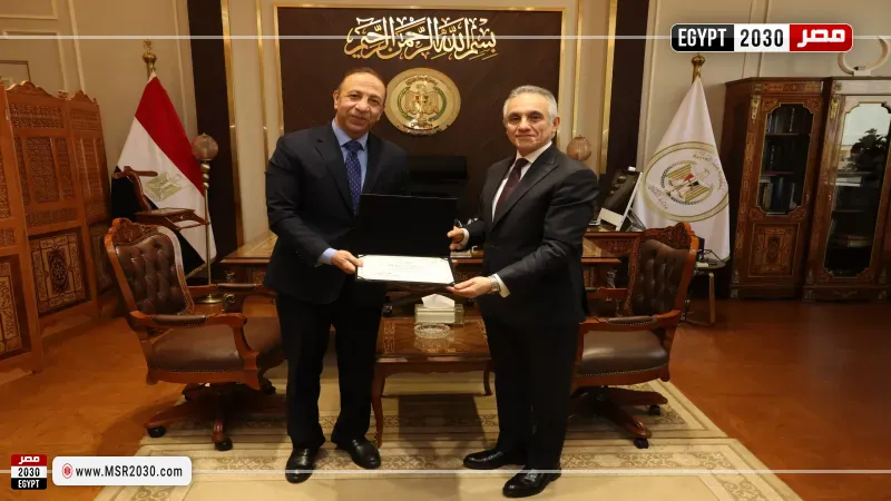 وزير العدل ينتدب 13 مساعدا جديدا .. ويكرم مساعدي الوزير السابقين. 