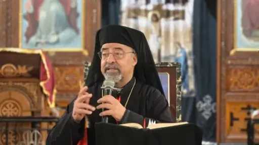 البطريرك إبراهيم إسحق يترأس صلاة ليلة الثلاثاء من البصخة المقدسة بقويسنا