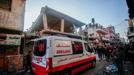 الهلال الأحمر الفلسطيني يحذر من تدهور الوضع... الهلال الأحمر الفلسطيني يحذر من تدهور الوضع الصحي للمرضى في غزة بسبب نقص الإمدادات