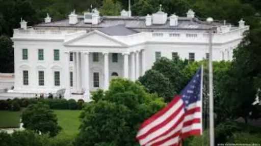 البيت الأبيض ينفي عزم واشنطن استخدام السلاح النووي... البيت الأبيض ينفي عزم واشنطن استخدام السلاح النووي في إيران