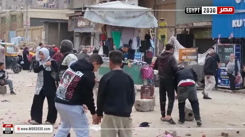 حي عين شمس ينفذ حملات لإخلاء الشوارع من الباعة الجائلين