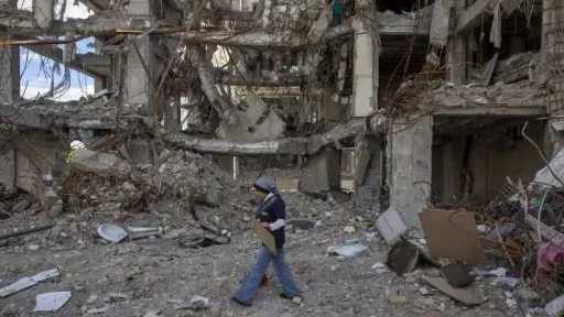 إيران تتهم إسرائيل بتدمير كنيس يهودي وجيش الاحتلال يعتذر عن الأضرار