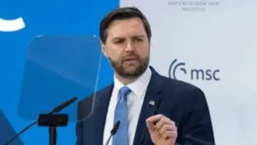 نائب الرئيس الأمريكي يتهم الاتحاد الأوروبي بالتدخل في انتخابات المجر ويجدد دعمه لأوربان