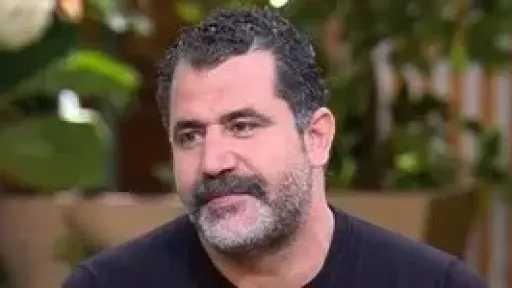 محمود حافظ يجتمع بـ أحمد حلمي في عمل فني جديد