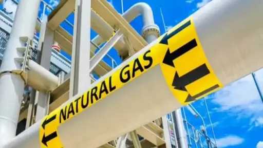 أسعار الغاز الطبيعي في أوروبا تهبط 20% بعد إعلان هدنة مؤقتة بين أمريكا وإيران